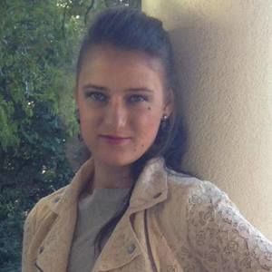 Meet your Posher, Madeleine